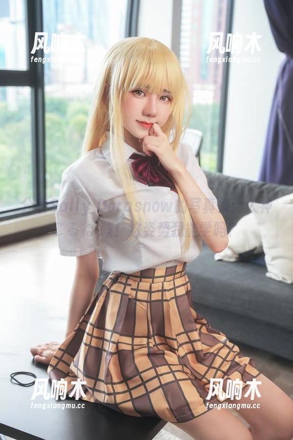 分享Sally Dorasnow的写真集：犬神ころね-咳！这姿势我能学吗？